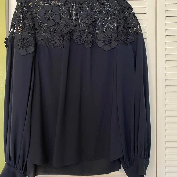 Oscar de la Renta Navy Floral Lace Top - Picture 1 of 4